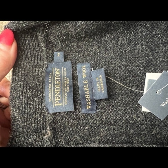 Pendelton Washable Wool Old Fashion Grandpa Cardigan - Picture 13 of 16